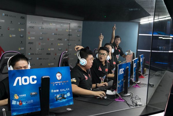 待他的后续 待他的后续