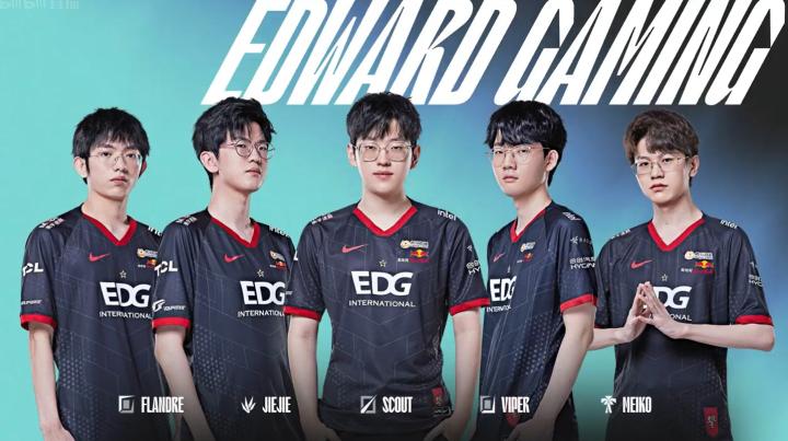 出的舞台 出的舞台